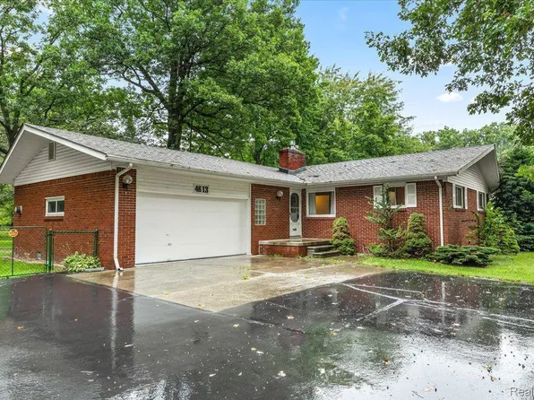 4613 Carleton Rockwood Rd, South Rockwood, MI 48179