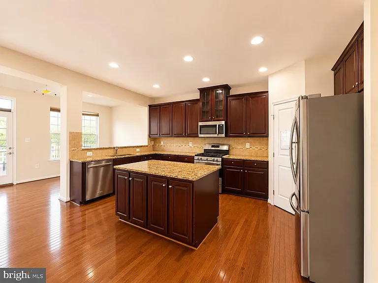 22605 Winding Woods Way — Photo 17
