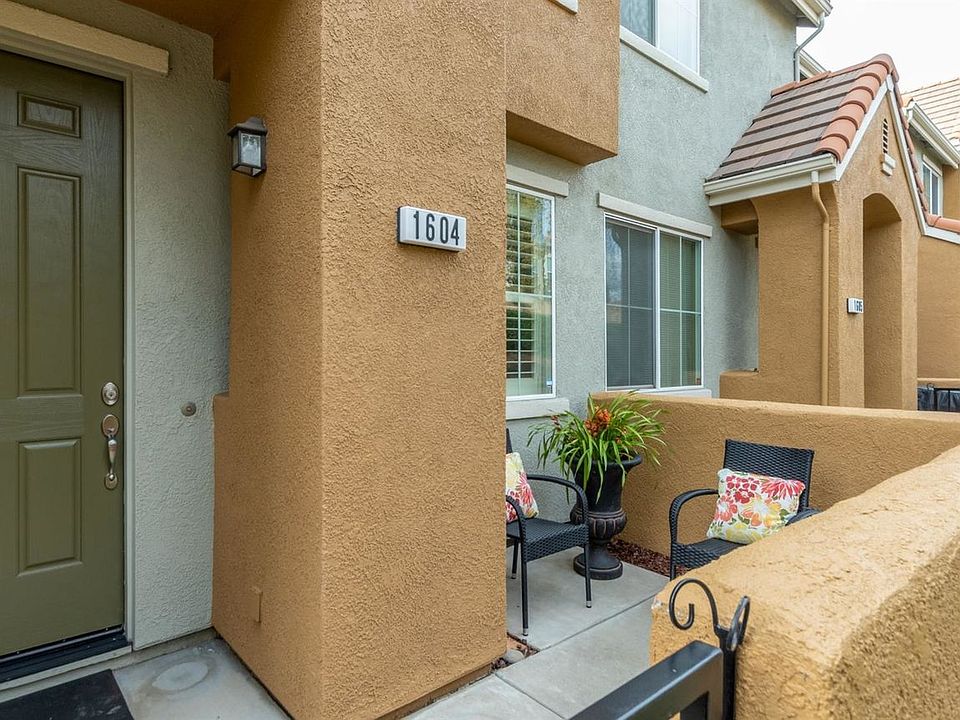 1st image of 1604 Dante Cir