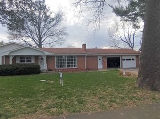 201 William Dr, Normal, IL 61761