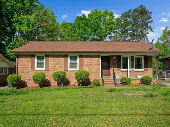 1606 Pichard St, Greensboro, NC 27401