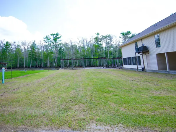 22968 Chene Blanc Ln, Maurepas, LA 70449