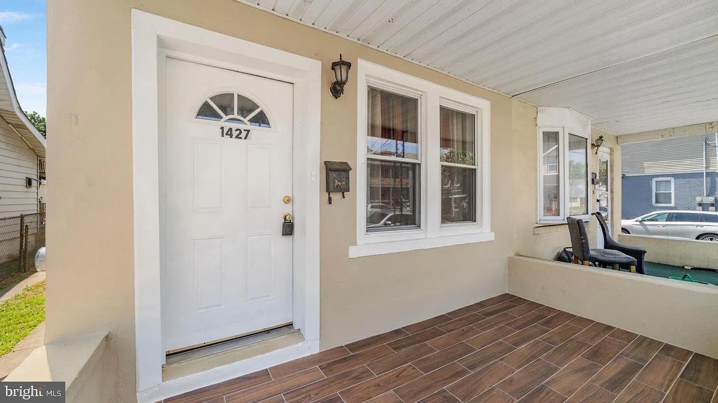 4 bed, 1.5 bath, 1474 sqft, $2,600 — Photo 4