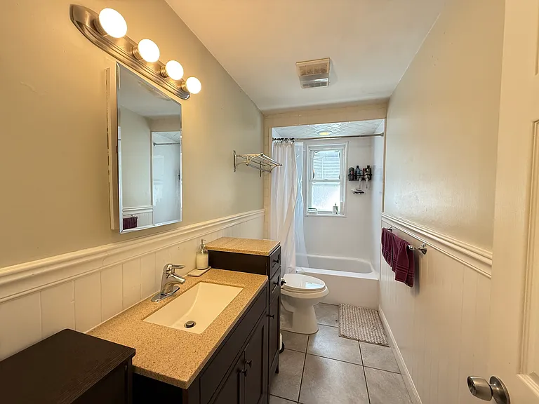 13-15 Pennsylvania Ave #2 — Photo 9