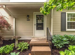 21118 E Glen Haven Cir, Northville, MI 48167