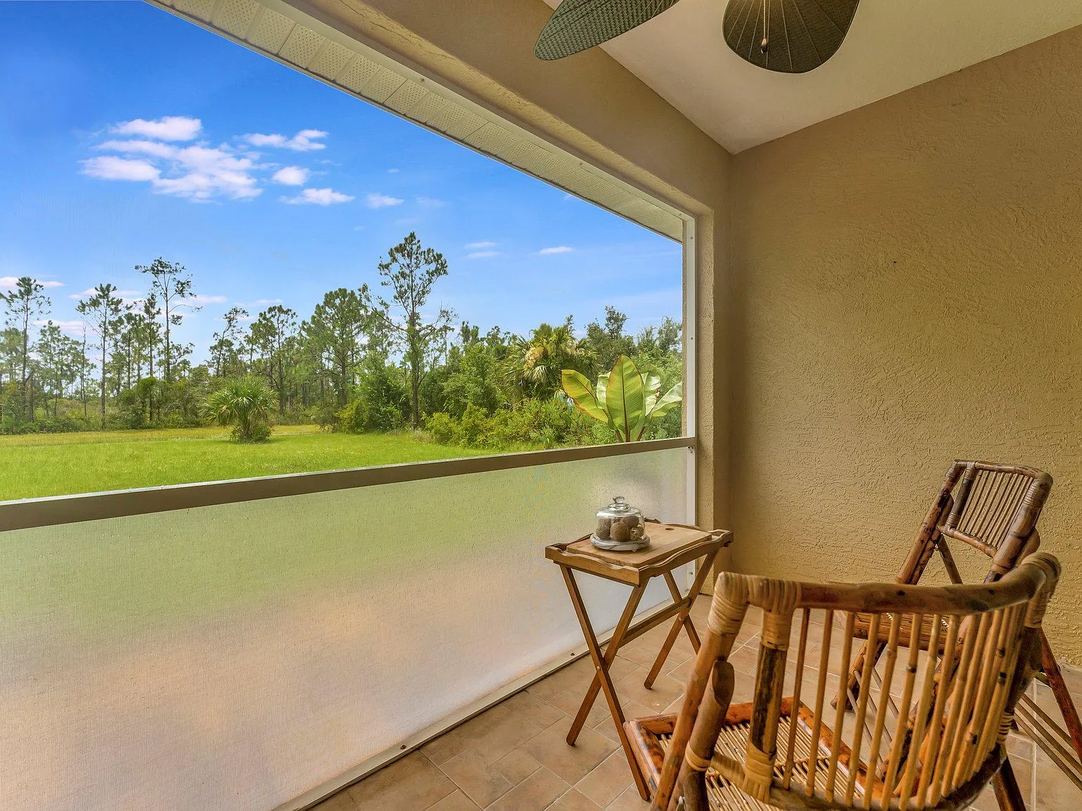 2 bed, 1200 sqft, $1,825 — Photo 3