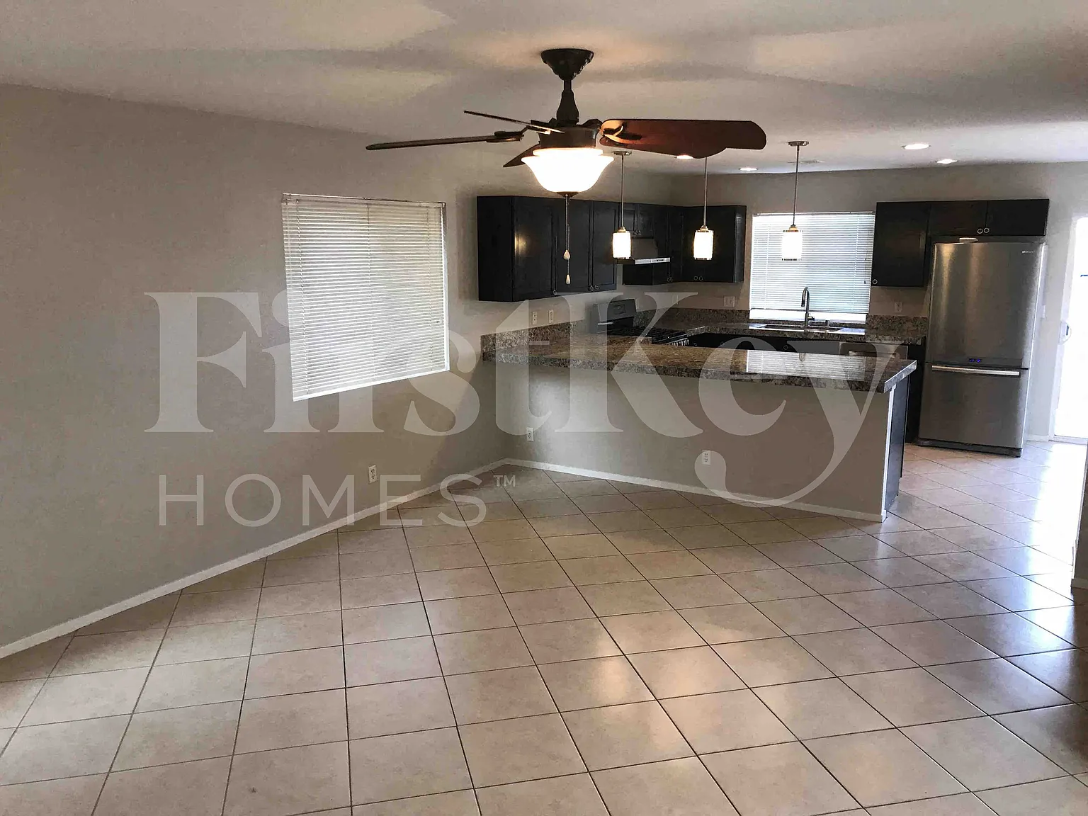 3 bed, 2.5 bath, 1900 sqft, $1,950 — Photo 4