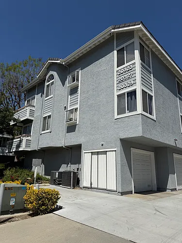 20323 Rue Crevier #534 Photo 1