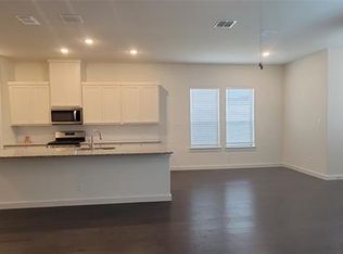 4543 English Maple Dr, Arlington, TX 76006