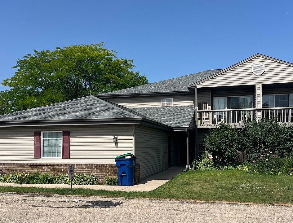 1st image of 705 Horicon St Unit 1