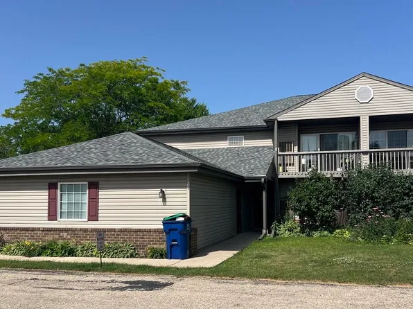 705 Horicon St Unit 1, Horicon, WI 53032