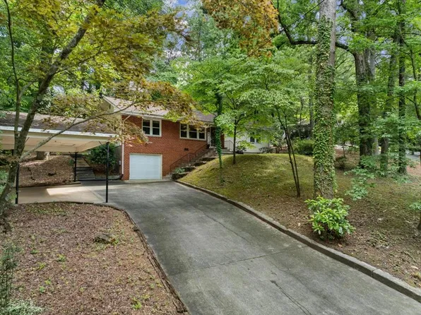 1123 Ridgeleigh Cir, Dalton, GA 30720