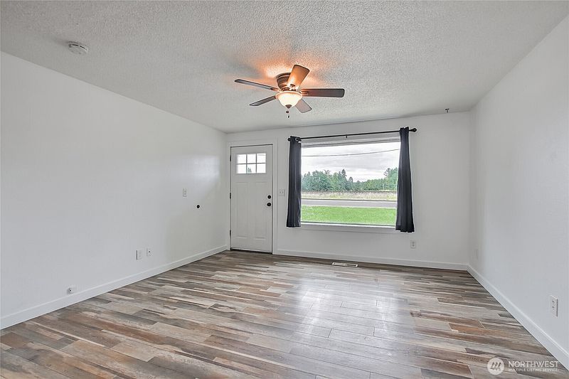 4th image of 2609 W Stewart #A & B
