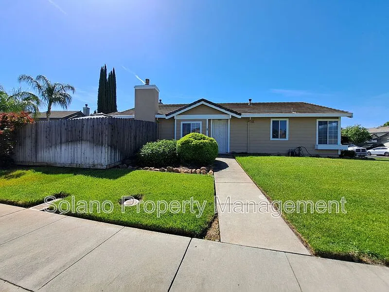 354 Bradley Dr