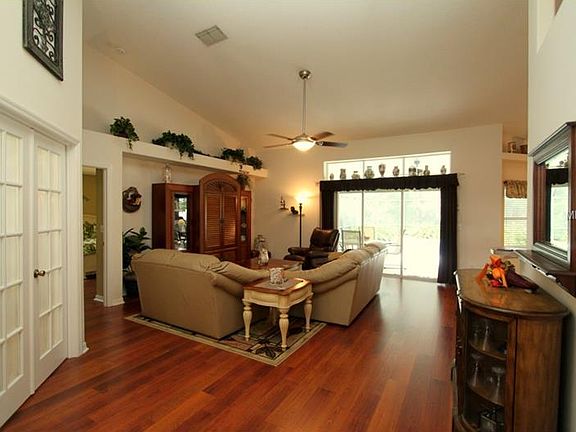 2nd image of 1363 Briarhaven Ln
