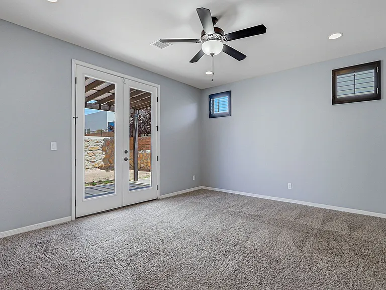 2120 Honour Point Pl — Photo 21