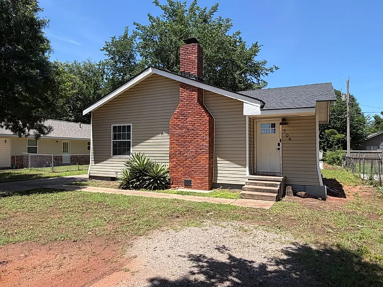 504 E 18th Ave — Photo 19