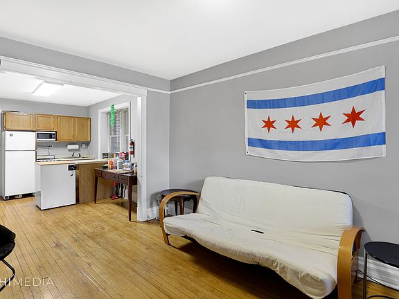 3rd image of 3145 N Clifton Ave