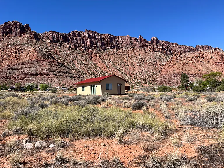 2780 Roberts Dr — Photo 1