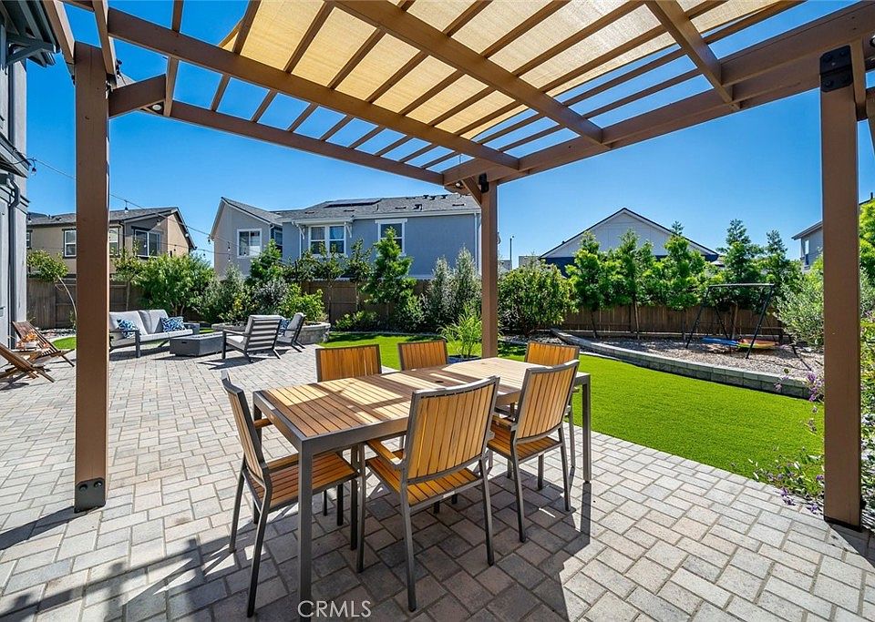 1st image of 1083 Legacy Ln