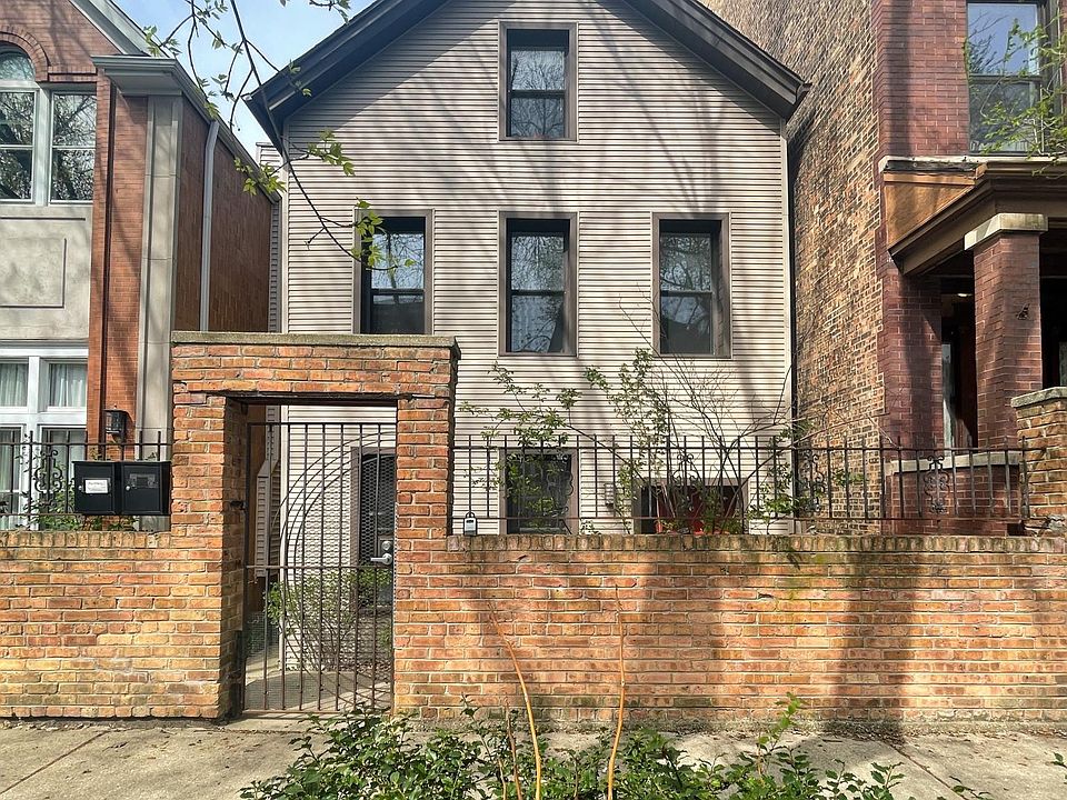 1st image of 2308 N Greenview Ave #1