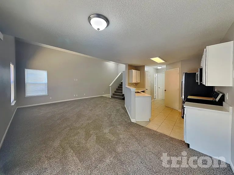 6750 Kinnerton Dr — Photo 4