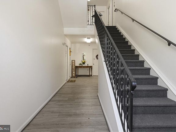2nd image of 3850 Shadywood Dr Unit 1D