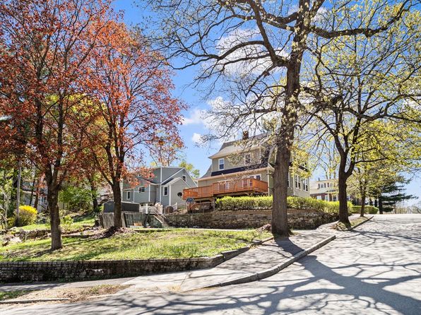 42 Circuit Ave E, Worcester, MA 01603