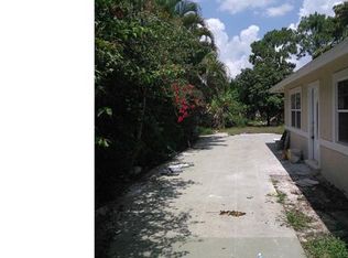 5309 Trammell St, Naples, FL 34113