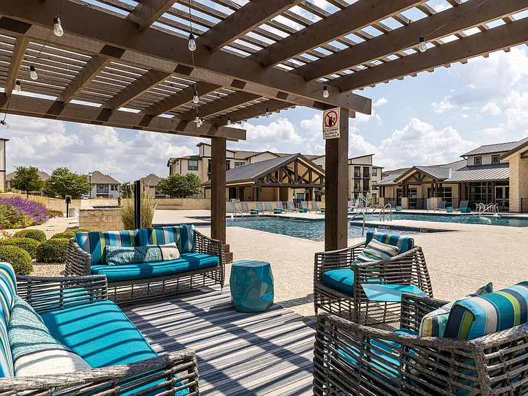 Enclave Falcon Pointe — Photo 22