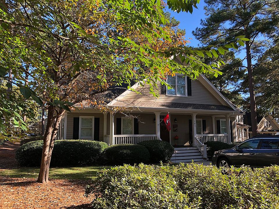 1st image of 107 Seven Oaks Ct