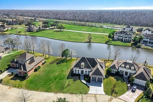 1st image of 50 Harbour Town Ct