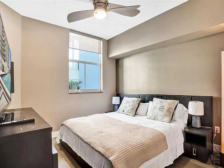 255 Evernia St #501 — Photo 14