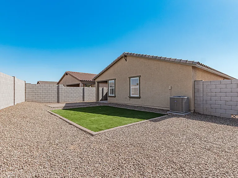 1402 E Peggy Dr — Photo 17