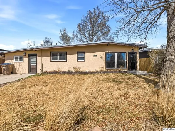 1011 Fetterman Dr, Laramie, WY 82070