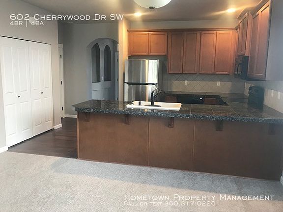 3rd image of 602 Cherrywood Dr SW