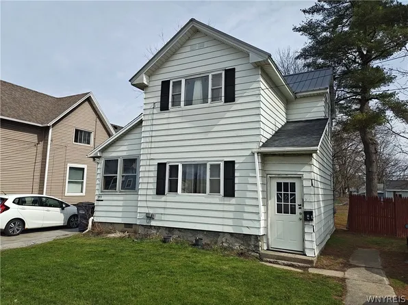 553 Ellicott St, Batavia, NY 14020