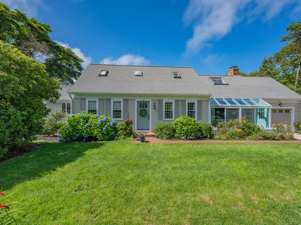 14 Hunt Lane, Harwich, MA 02645