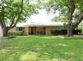 1409 Navaho St, Arlington, TX 76012