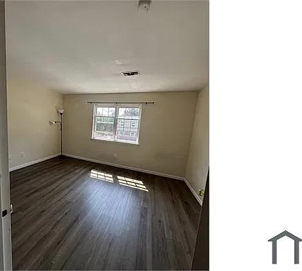 2 bed, $2,400 — Photo 3