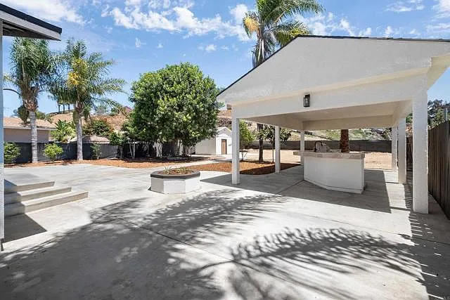 2451 Calle Chanate — Photo 37