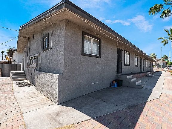 4th image of 530 N 15th St APT 3