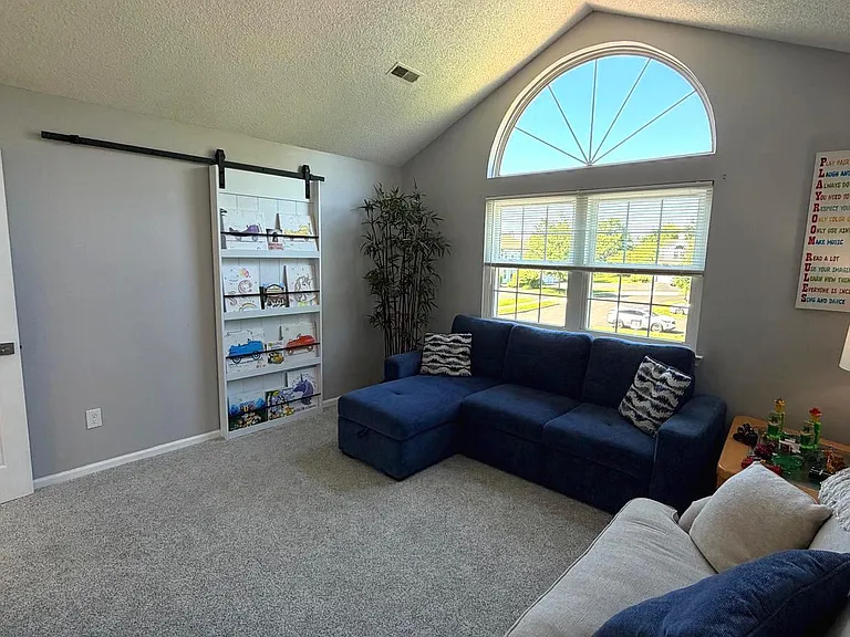 543 Cedar Hollow Dr — Photo 16