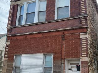 911 W 32nd St #2R, Chicago, IL 60608