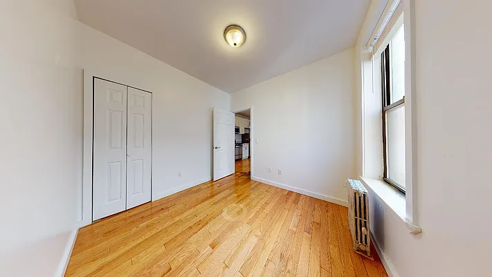 Rented by Bond New York | media 37