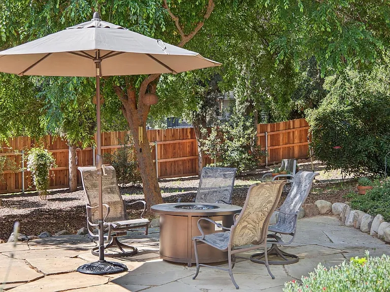525 S Ventura St — Photo 14