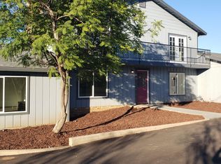 184 Hanson Ln, Ramona, CA 92065