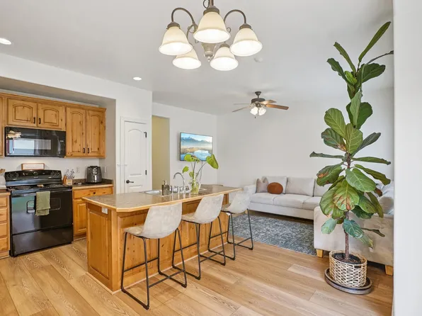 276 S 810 W, Pleasant Grove, UT 84062