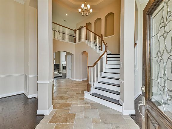 Beautiful Entrance showing the Beautiful Hardwood and Tile floors