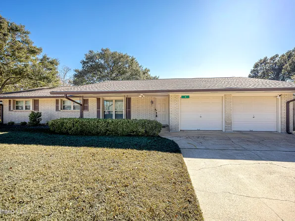 4 Northwood Dr, Long Beach, MS 39560